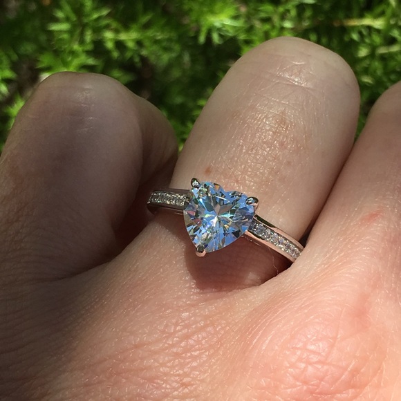 14k white gold ring diamond 2 CT heart engagement - Picture 4 of 9